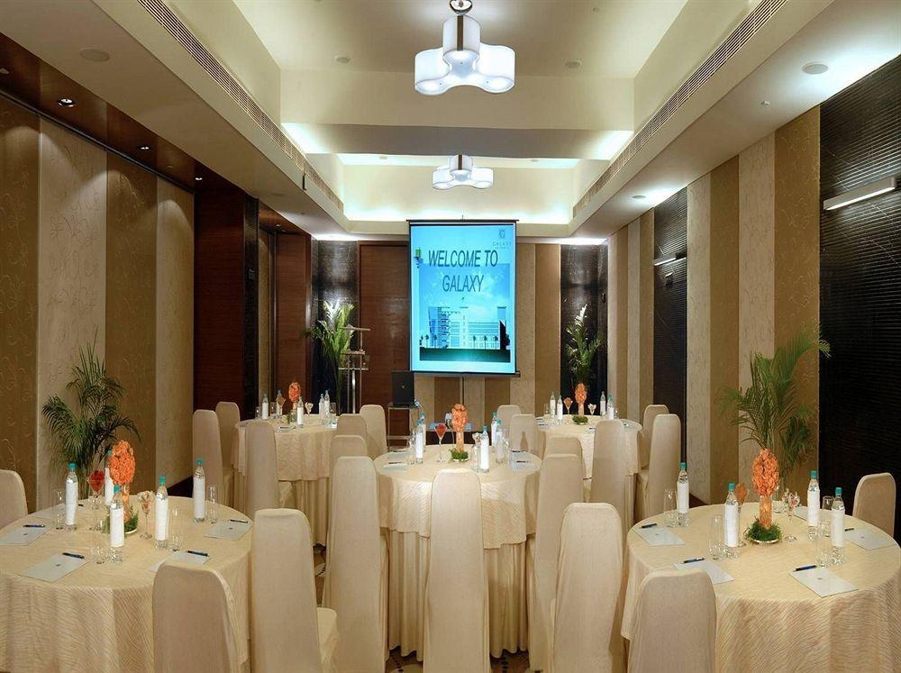 Galaxy Hotel & Spa Гургаон Екстериор снимка