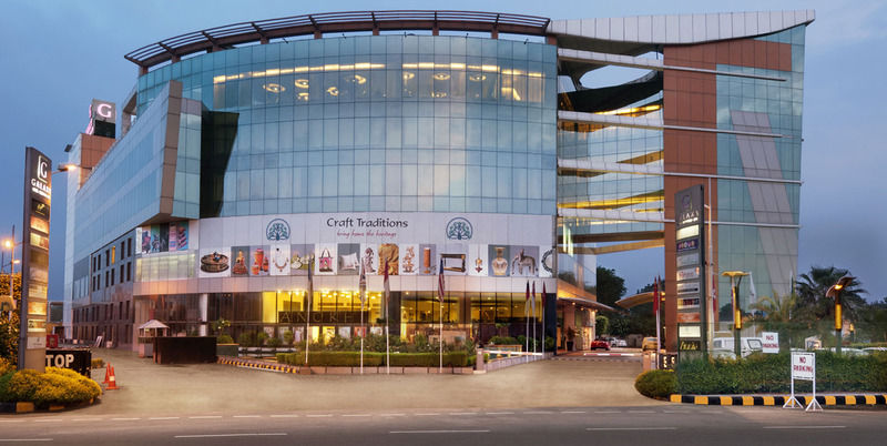 Galaxy Hotel & Spa Гургаон Екстериор снимка