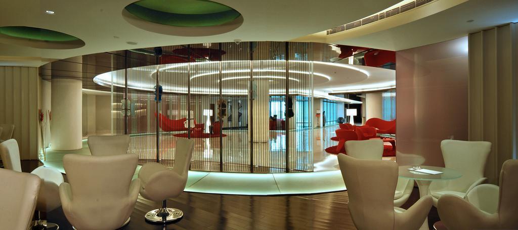 Galaxy Hotel & Spa Гургаон Екстериор снимка