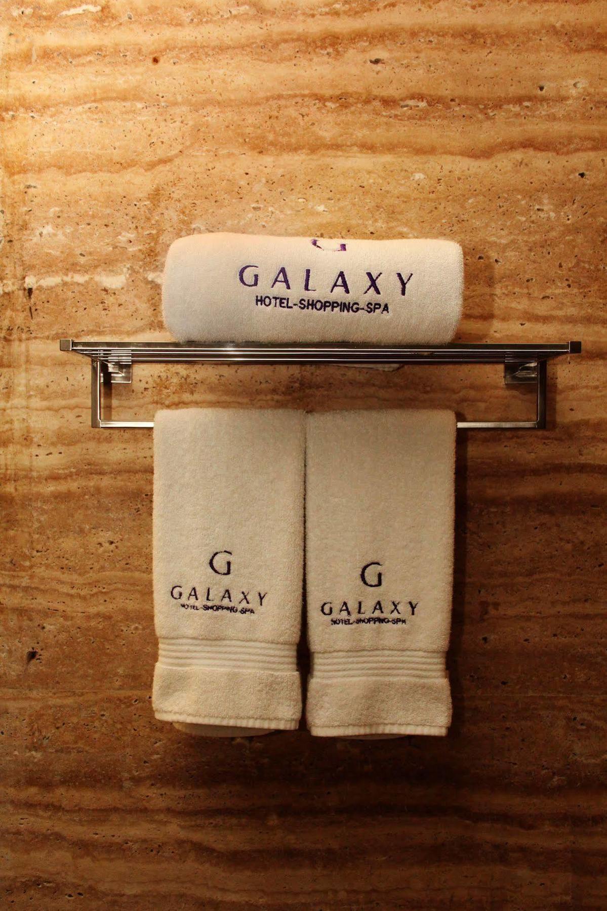 Galaxy Hotel & Spa Гургаон Екстериор снимка