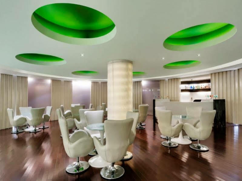 Galaxy Hotel & Spa Гургаон Екстериор снимка